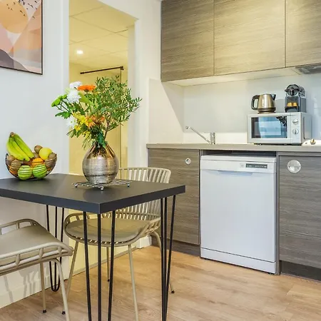 Adagio Centre Comedie Hotel apartamentowy 4*